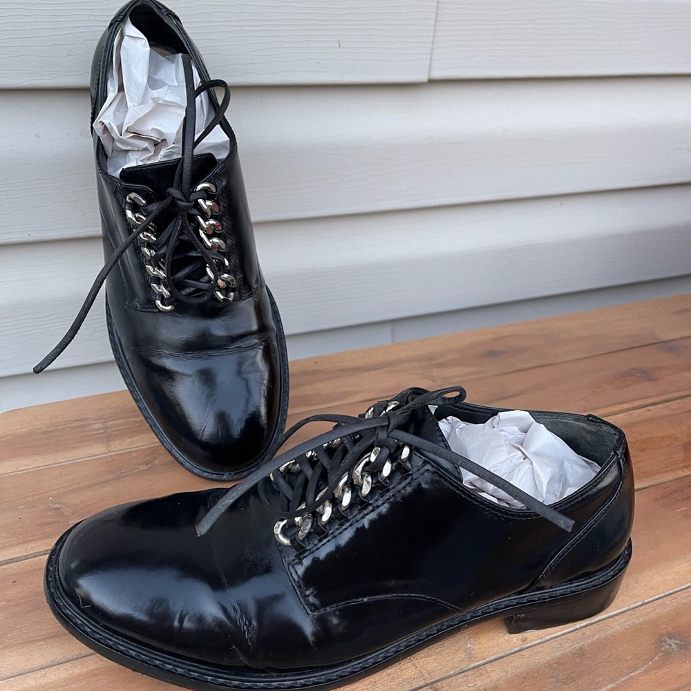 SCHUTZ Black Leather Oxfords Silver Chain